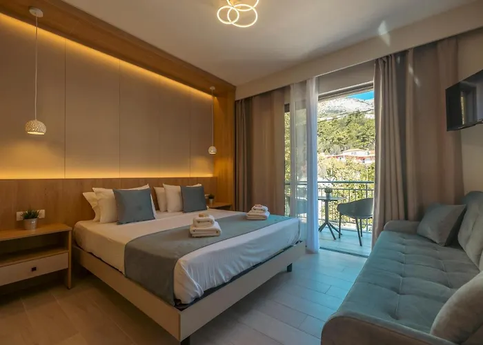 Nicole * Αγία Ευφημία